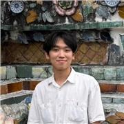 English teacher who teaches children of all ages. I offer online lessons to students who live anywhere.